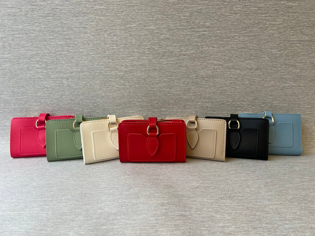 Leather Wallet with Ring Closure