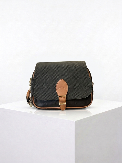 Buckle Bag 3