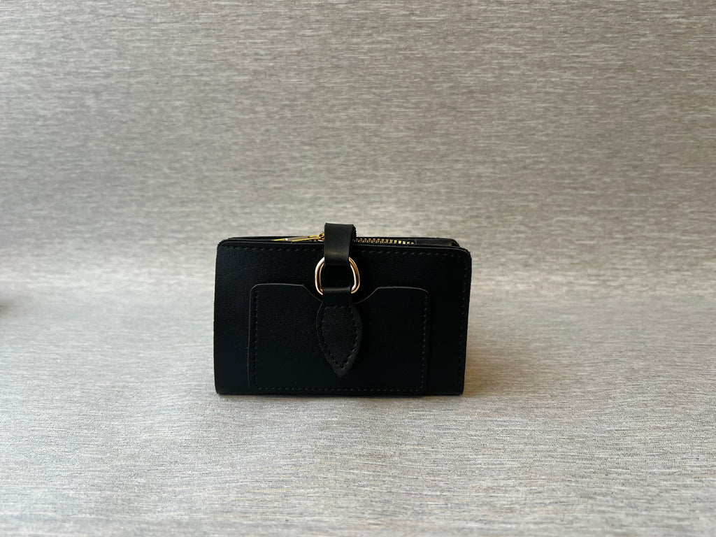 Leather Wallet with Ring Closure